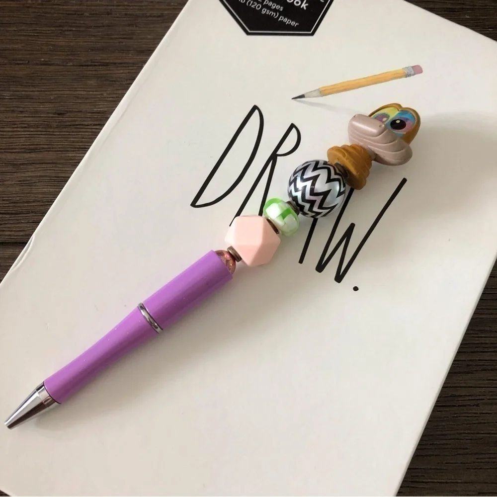 Disney Doorables: The Jungle Book: Kaa handmade beaded pen